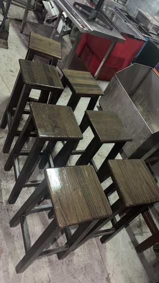 Taburetes madera (7 unidades) a 15€ cada