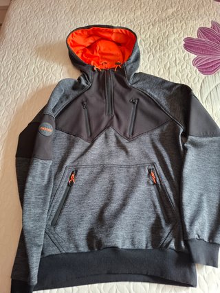 Sudadera INSIDE gris y naranja talla S niño.