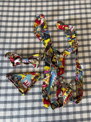 Tirantes, pañuelo y pajarita Marvel