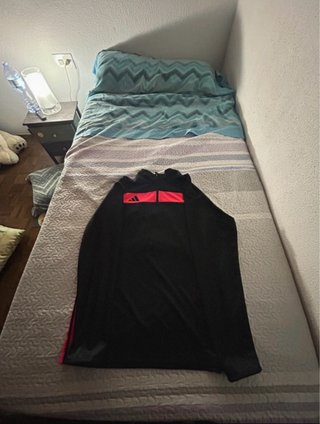 Sudadera adidas negra y roja XXL