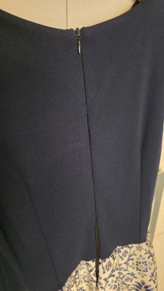 Vestido de fiesta negro y azul