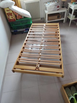 Cama 180x90cm con cabecero de madera
