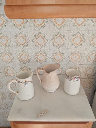 Jarra y copas de cristal antiguas