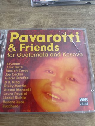 CD Pavarotti & Friends for Guatemala and Kosovo