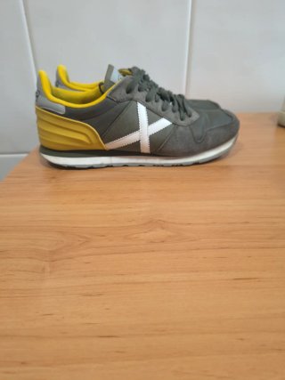 Zapatillas Munich verde militar y Amarillo
