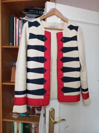 Chaqueta estilo militar