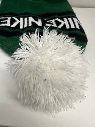 Berretto Nike con pompon unisex