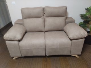 Sofá de 2 plazas /NUEVO/SIN USO/DE FABRICA.-
