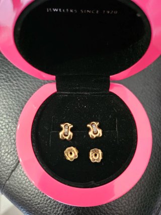 Pendientes Tous Oro de 18kt con Brillantes.