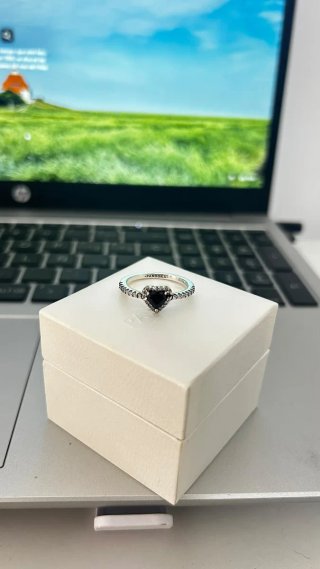 Anillo Pandora Corazón Negro