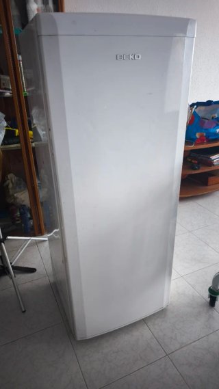 Nevera Beko Blanca