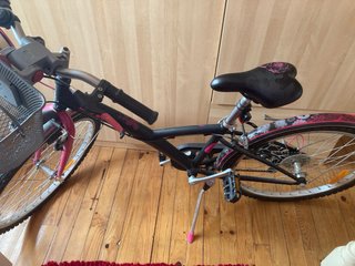 Bicicleta niña rosa con cesta