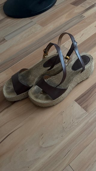 Sandalias de esparto Zara