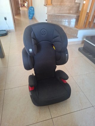 Silla coche Isofix Babyauto, 1 año de uso.