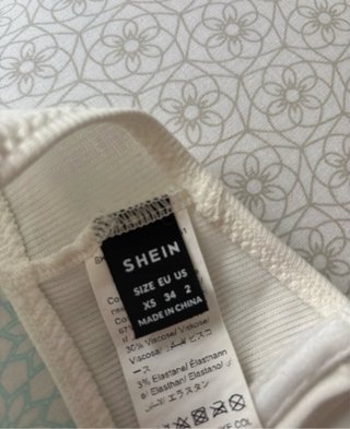 Top deportivo blanco Shein