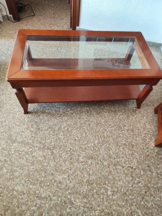 Mesa de centro elevable de madera y cristal