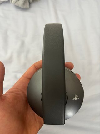 PS4 Pro 1TB + 5 Giochi + Controller + Cuffie