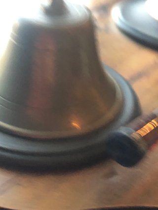 Lámpara de mesa con tintero