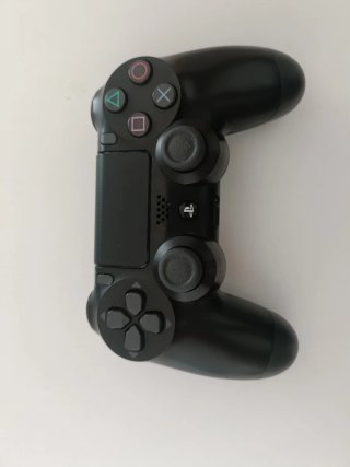 PlayStation 4 Slim 500GB + 2 Controller