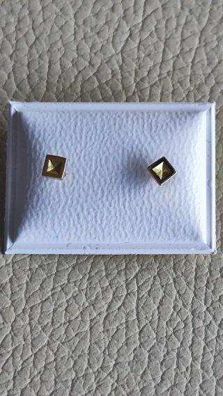 Pendientes oro bebé cuadrados