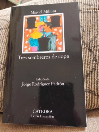 Tres sombreros de copa