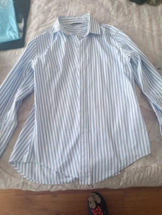 Camisa de mujer a rayas azul y blanca