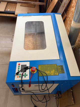 Cortadora Láser CO2 50W con Mesa Regulable