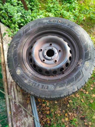4 Neumáticos Goodyear 235/65/16