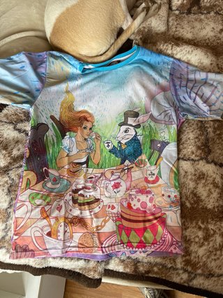 Camiseta Alicia en el País de las Maravillas