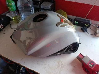 Depósito Suzuki GSX-R 600/750 K6 K7
