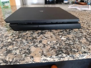Consola PlayStation 4 (PS4) Slim Nera