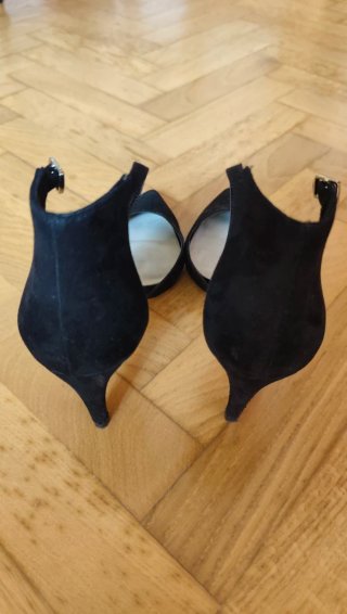 Lote de 5 pares de zapatos por 16 euros