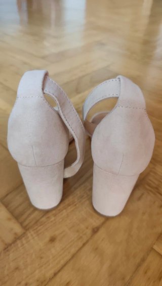 Lote de 5 pares de zapatos por 16 euros
