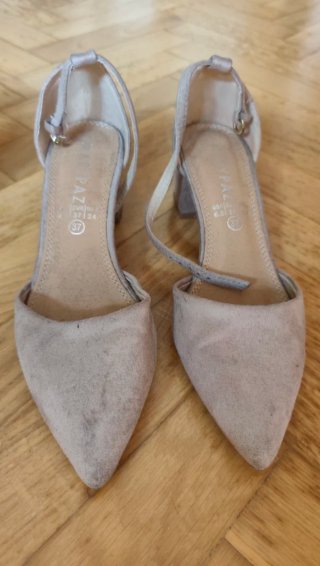 Lote de 5 pares de zapatos por 16 euros