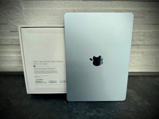 MacBook Air M4 2025 16GB RAM 256GB como Nuevo