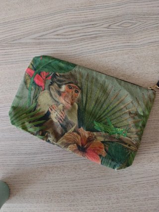 Elegantísimo bolso de mano clutch  hecho a mano