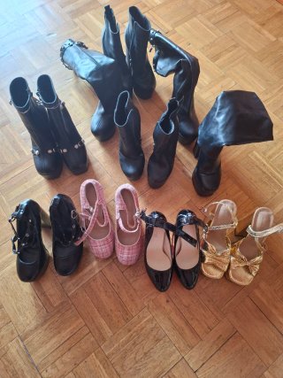 Lote de 9 pares de zapatos variados
