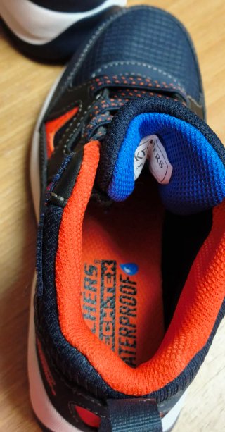 Skechers sportivi per bambini impermeabili taglia 30