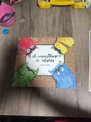 El monstruo de colores: un llibro pop-up