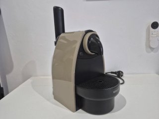 Cafetera Nespresso Krups Beige