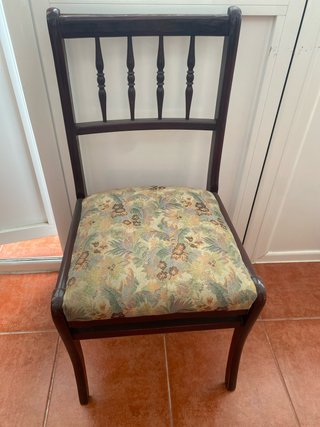 Set de 4 sillas de madera