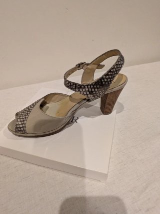 Sandalias de tacón Wonders