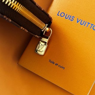 Carteira Louis Vuitton Monograma