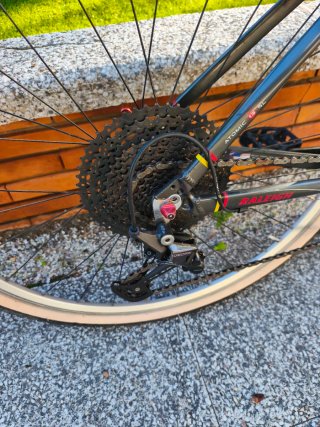 Bicicleta Raleigh Híbrida trekking Ruedas 700