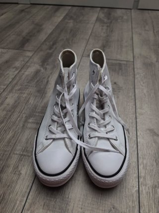 Zapatillas altas blancas niña