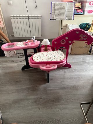 Centro de Cuidados para Muñecos Baby Nurse