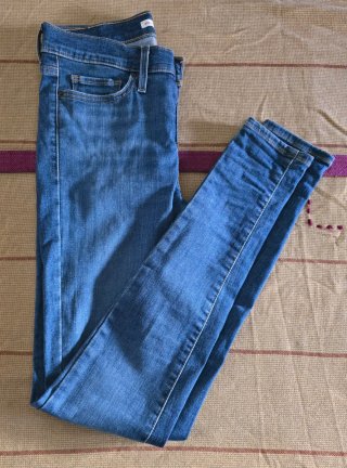 Pantalón pitillo niña Levi's talla 27