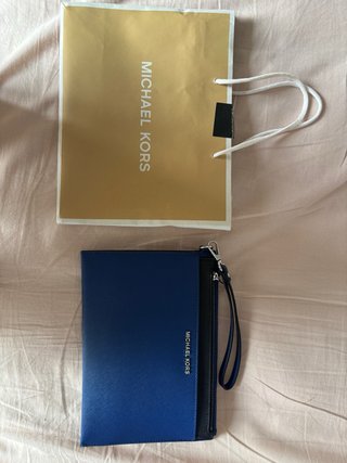 Cartera Michael Kors Azul y Negra