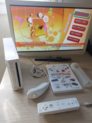 Consola Wii Blanca + Mando + Juego Wii Play