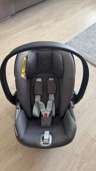 Cybex Cloud T i-size Plus + Reductor+ Adapters